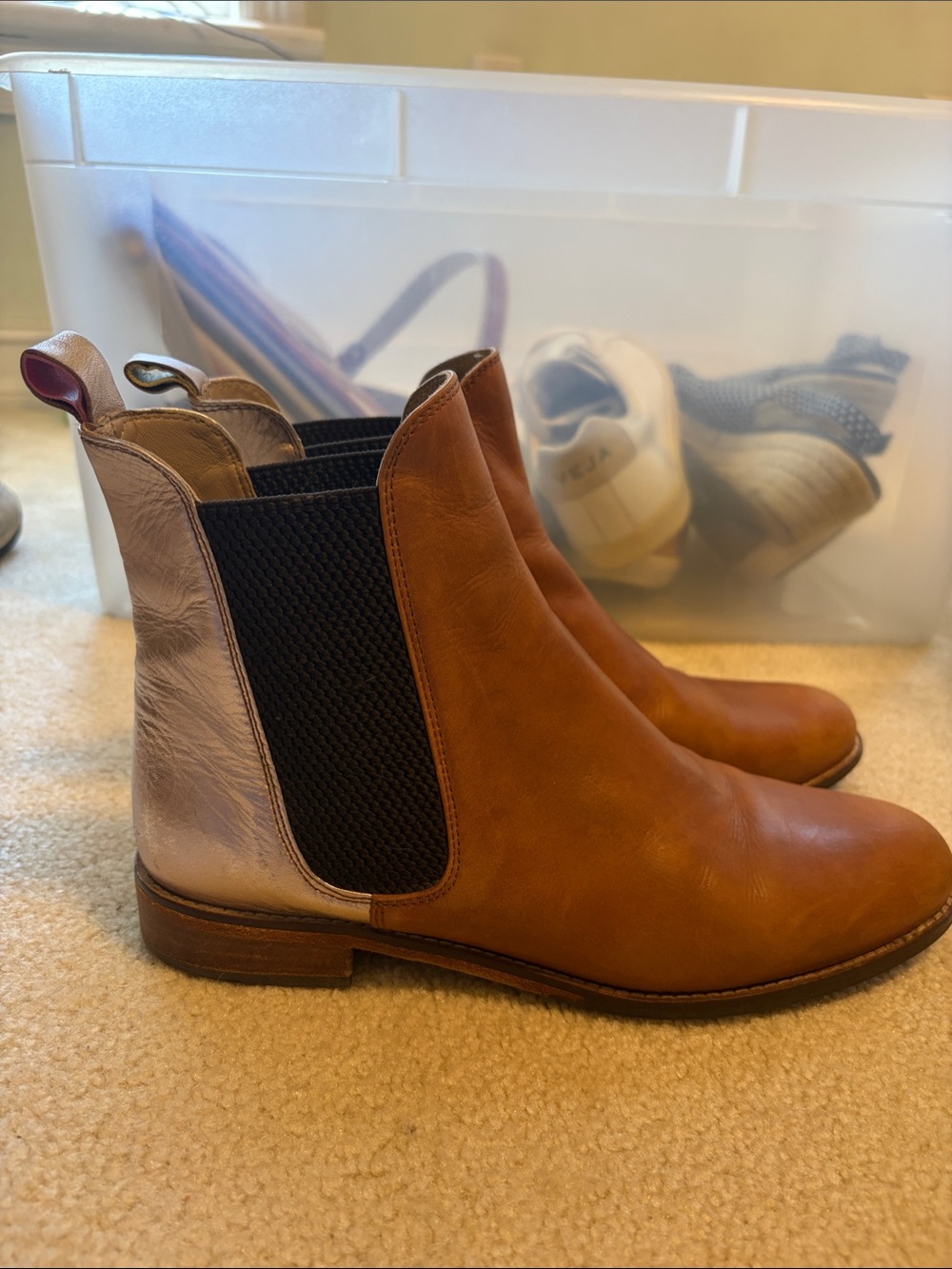 Women's Two-Tone Chelsea Ankle Boot - Tan and Rose Gold
